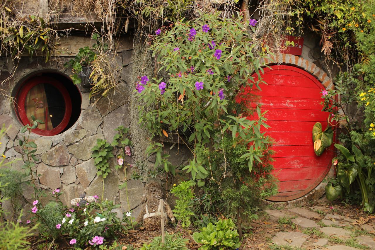 The Hobbit La Comarca Hotel Nueva San Salvador ภายนอก รูปภาพ