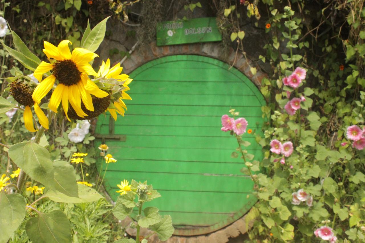 The Hobbit La Comarca Hotel Nueva San Salvador ภายนอก รูปภาพ