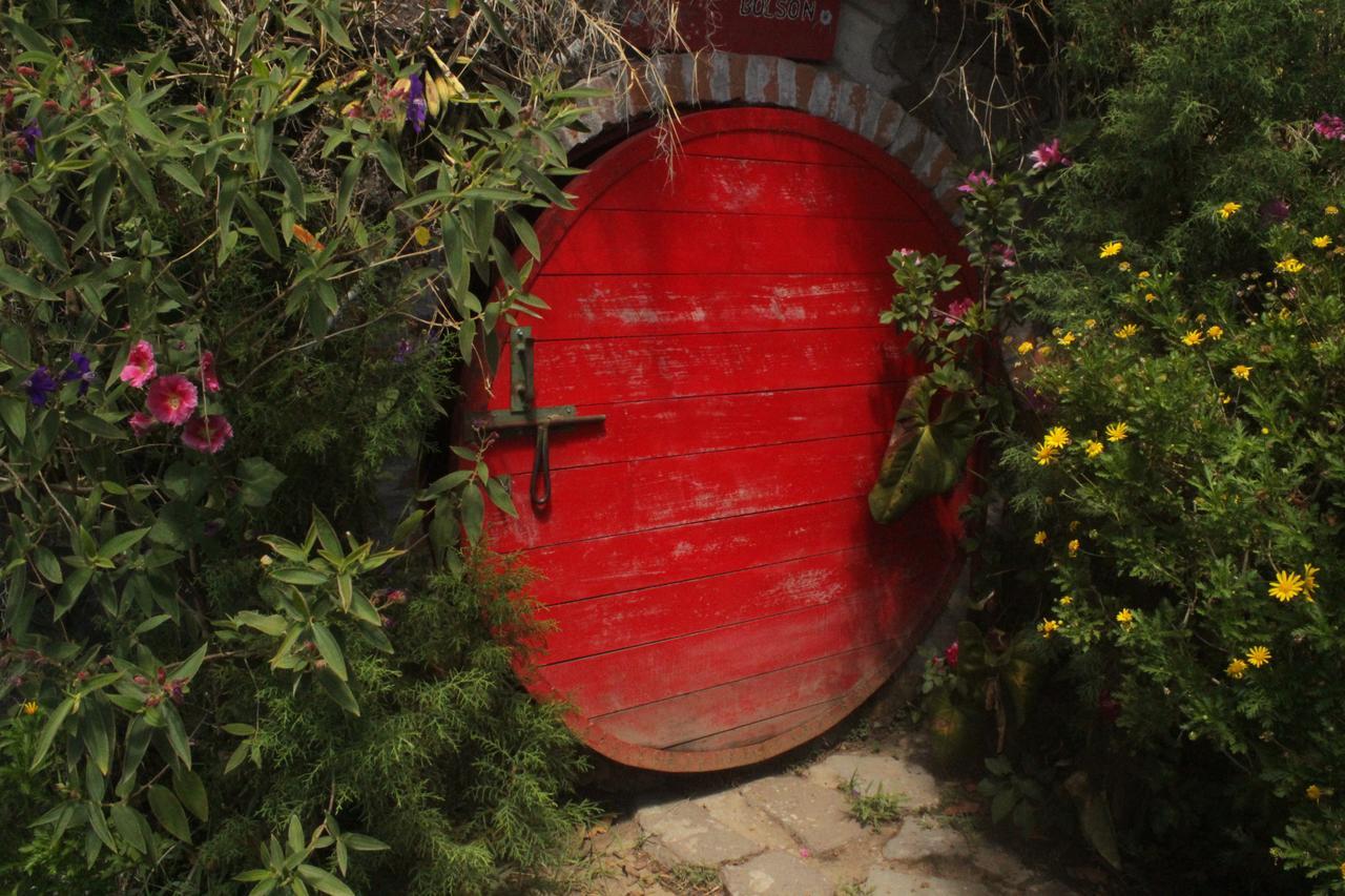 The Hobbit La Comarca Hotel Nueva San Salvador ภายนอก รูปภาพ